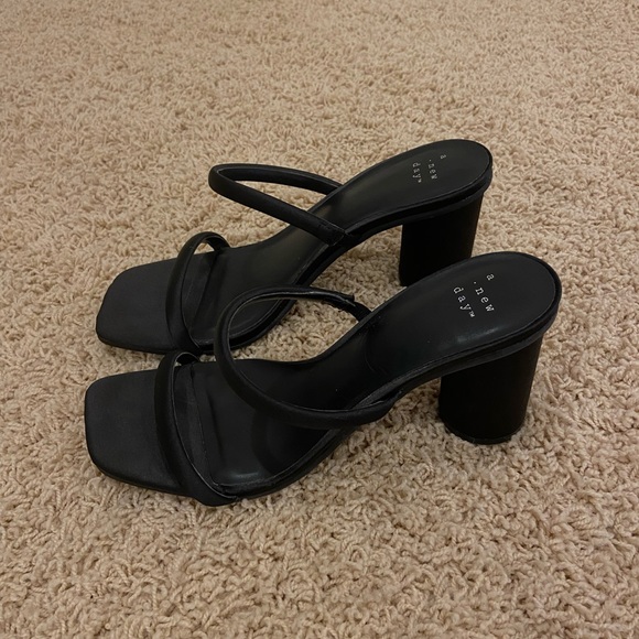 Target Shoes - VGUC TARGET BLACK HEELS